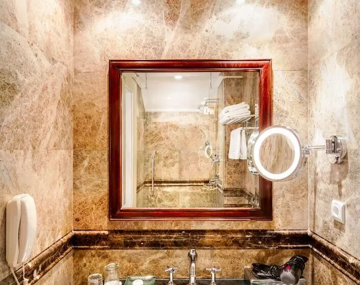 هتل The Dominican