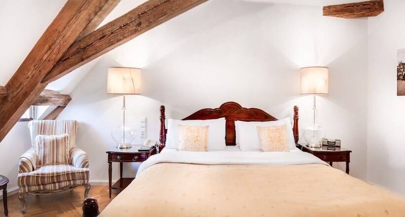 هتل The Dominican