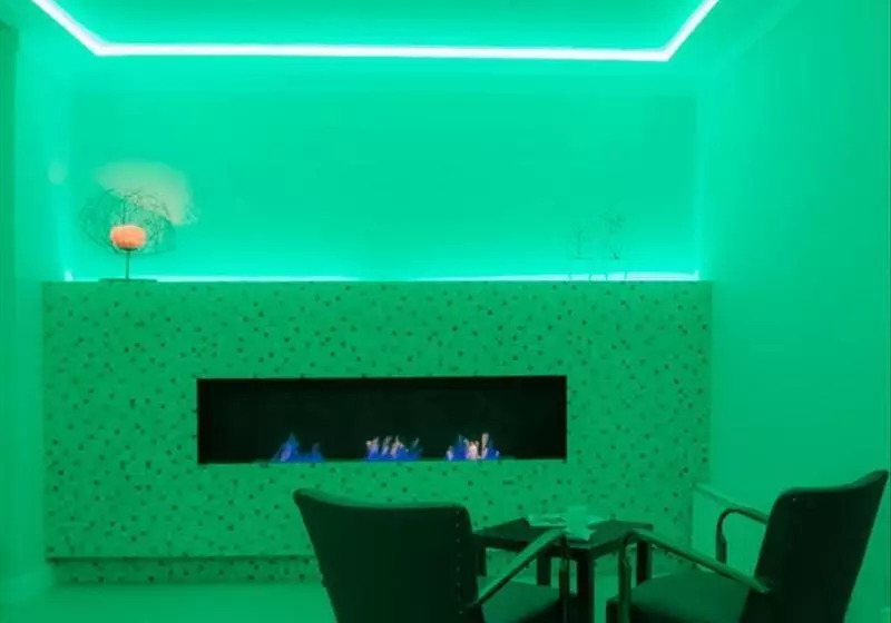 酒店 Touring Wellness & Beauty