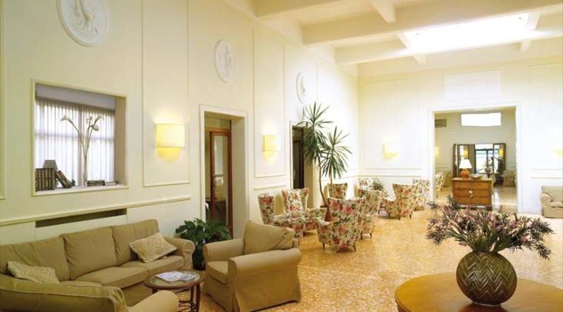 Отель Touring Wellness & Beauty