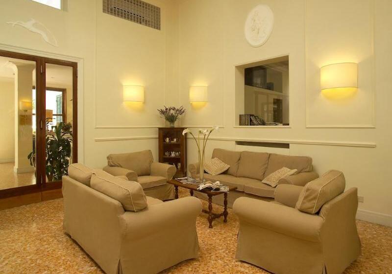 Отель Touring Wellness & Beauty