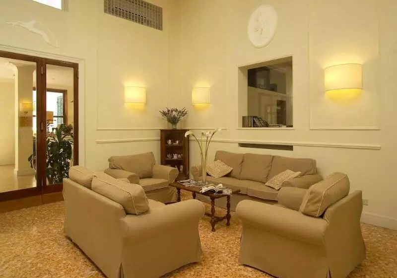 酒店 Touring Wellness & Beauty