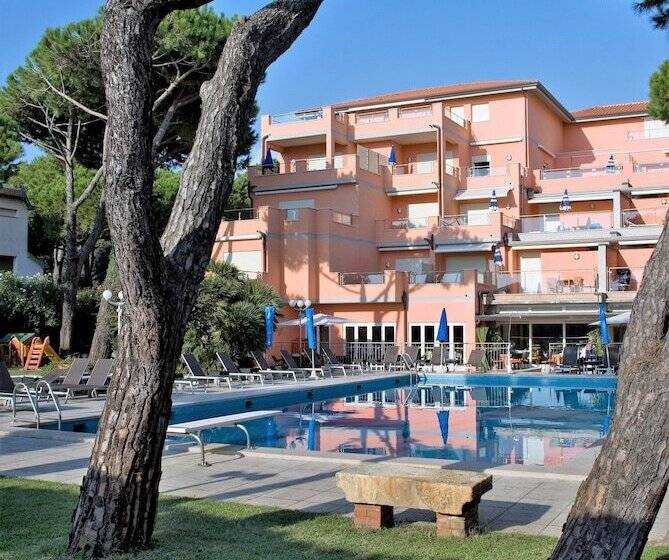 ホテル Versilia Palace