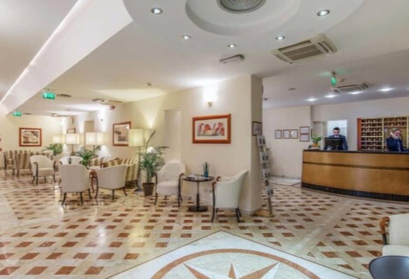 ホテル Versilia Palace