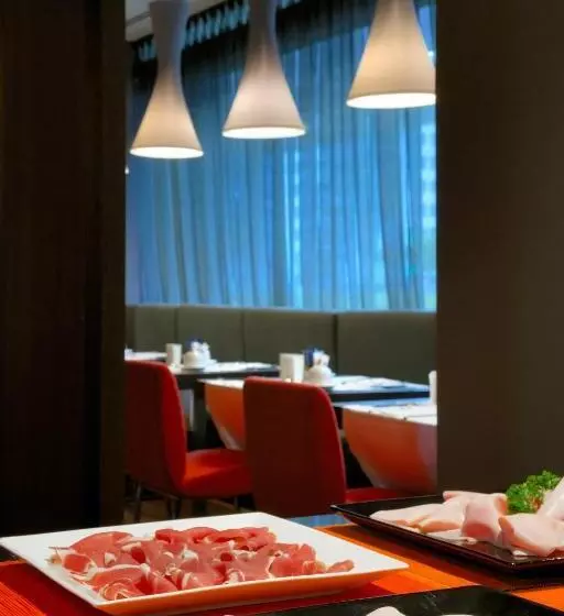 هتل Vincci Frontaura