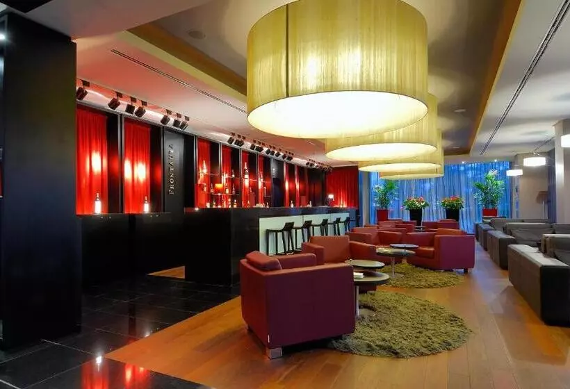 هتل Vincci Frontaura