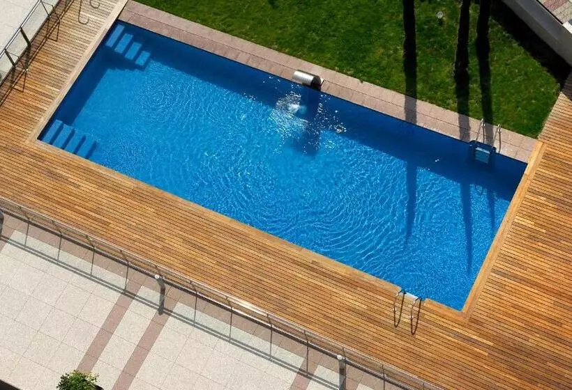 هتل Vincci Frontaura