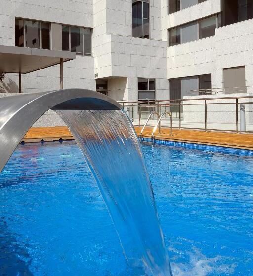 هتل Vincci Frontaura