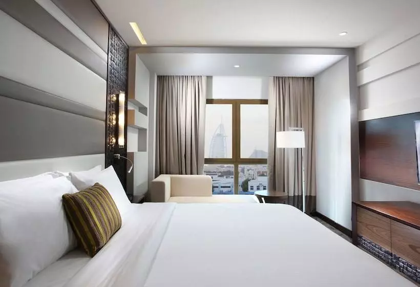 Metropolitan Hotel Dubai