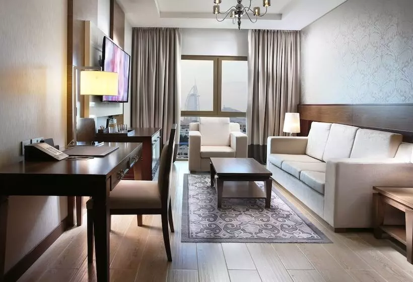 Metropolitan Hotel Dubai