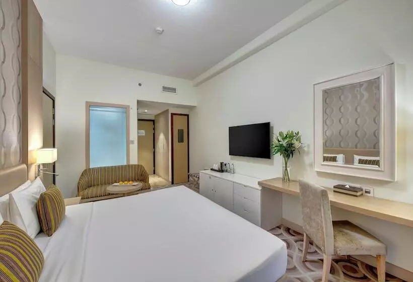 Metropolitan Hotel Dubai