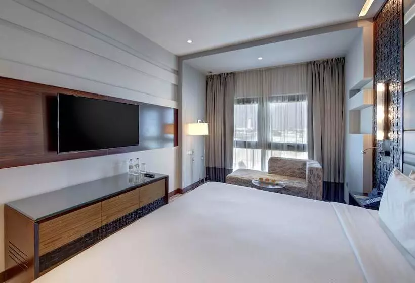 Metropolitan Hotel Dubai