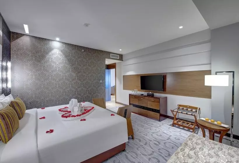 Metropolitan Hotel Dubai