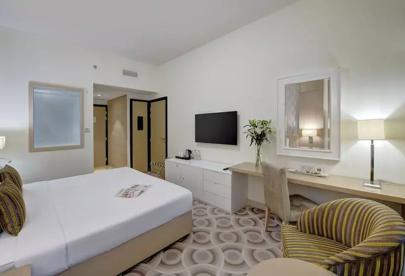 Metropolitan Hotel Dubai