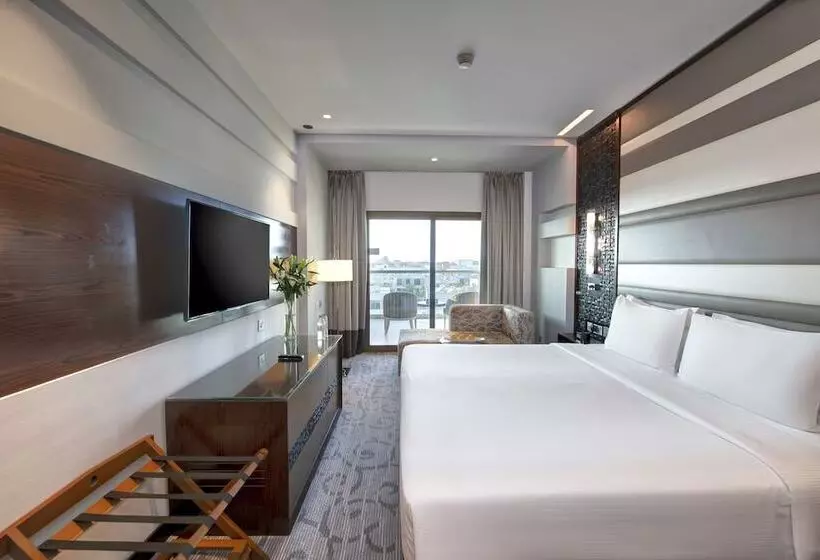 Metropolitan Hotel Dubai