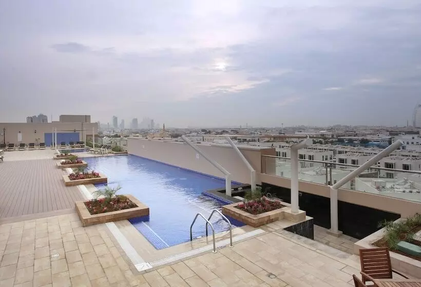 Metropolitan Hotel Dubai