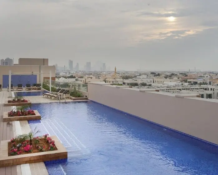 Metropolitan Hotel Dubai