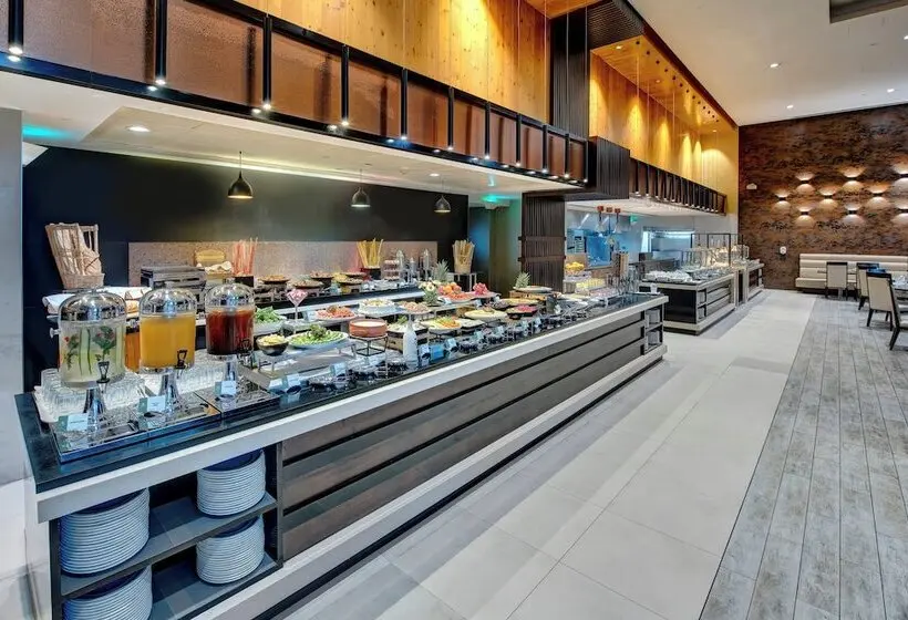 Metropolitan Hotel Dubai