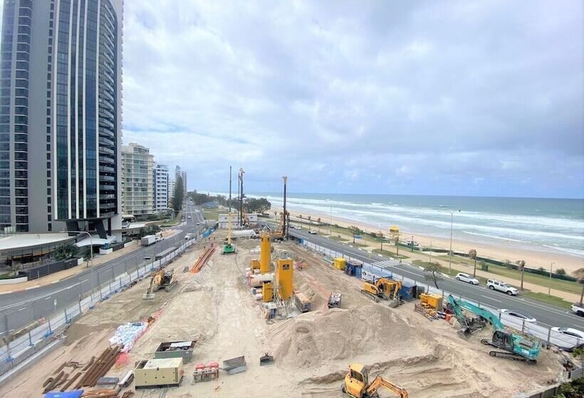 Hi Surf Beachfront Resort Apartments