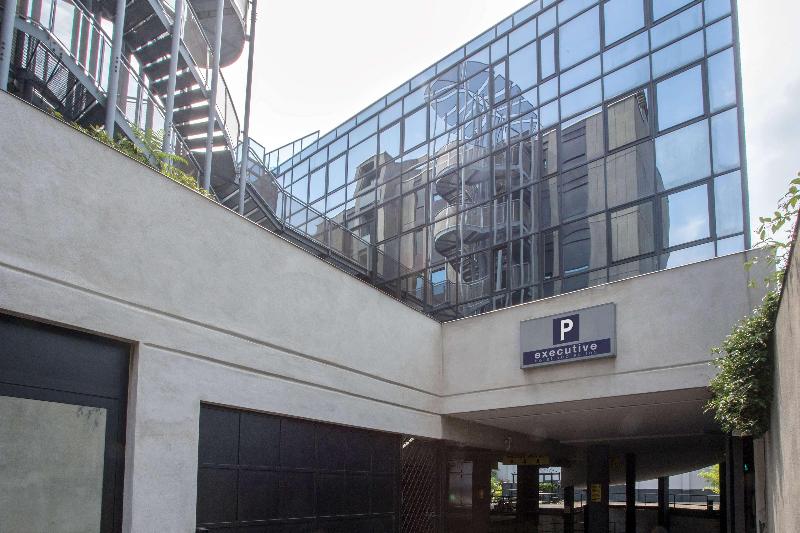 Best Western Plus Executive Hotel And Suites