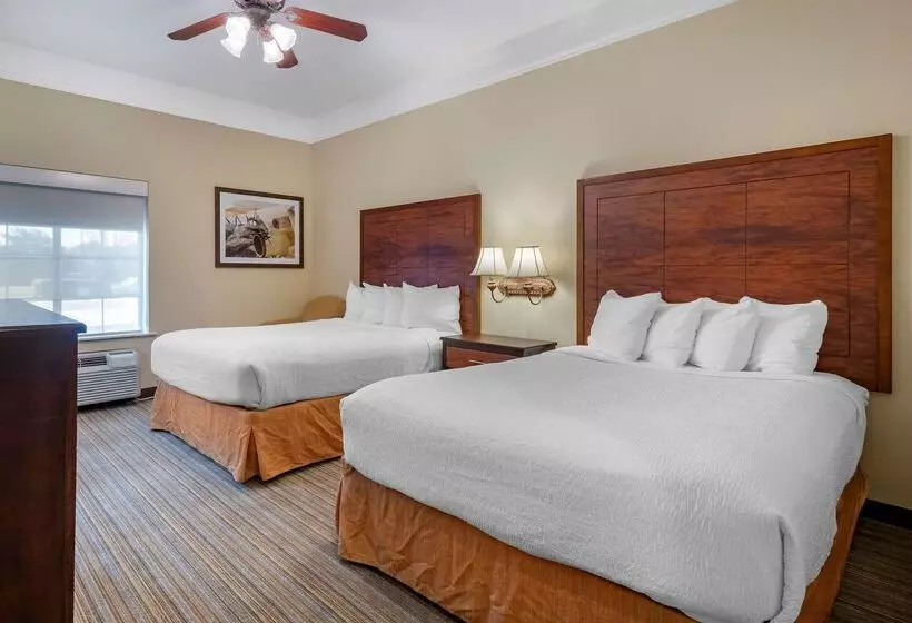 هتل Best Western Plus Monica Royale Inn & Suites