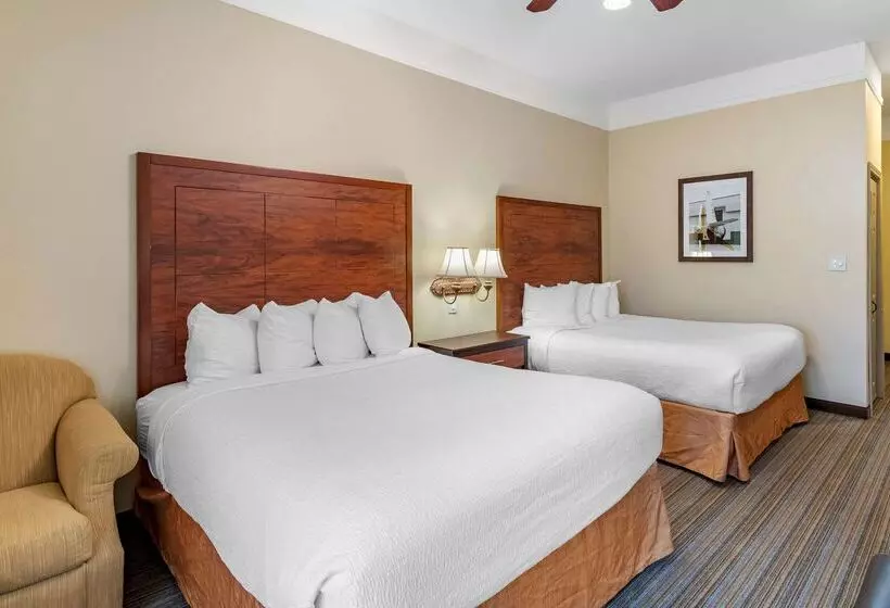 هتل Best Western Plus Monica Royale Inn & Suites