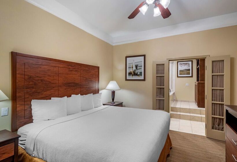 호텔 Best Western Plus Monica Royale Inn & Suites