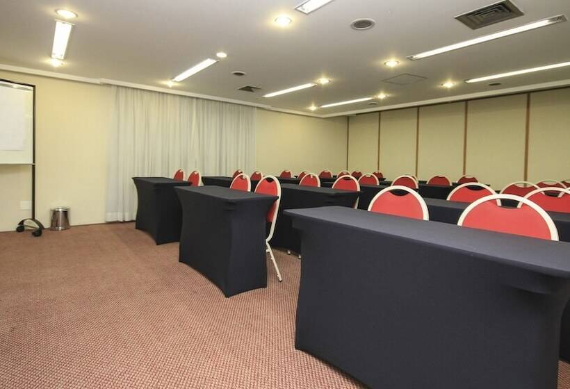 هتل Bienal Suites