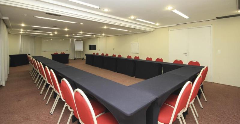 هتل Bienal Suites