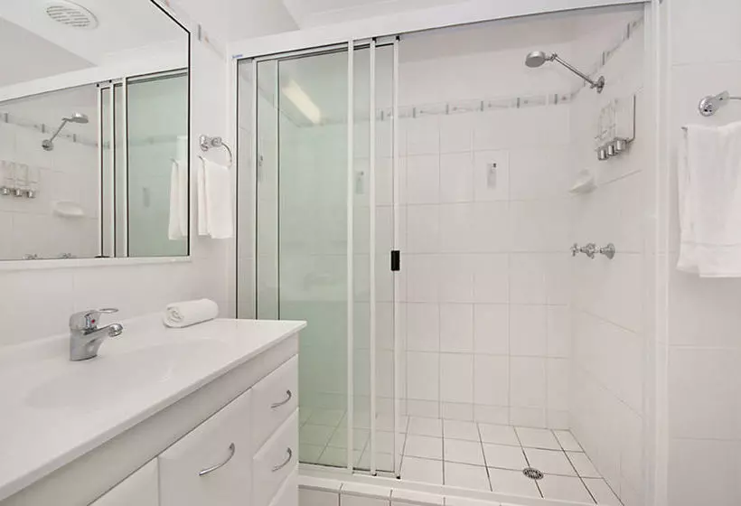 호텔 Cluden Park Motor Inn