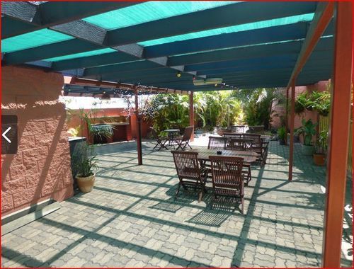 فندق Cluden Park Motor Inn