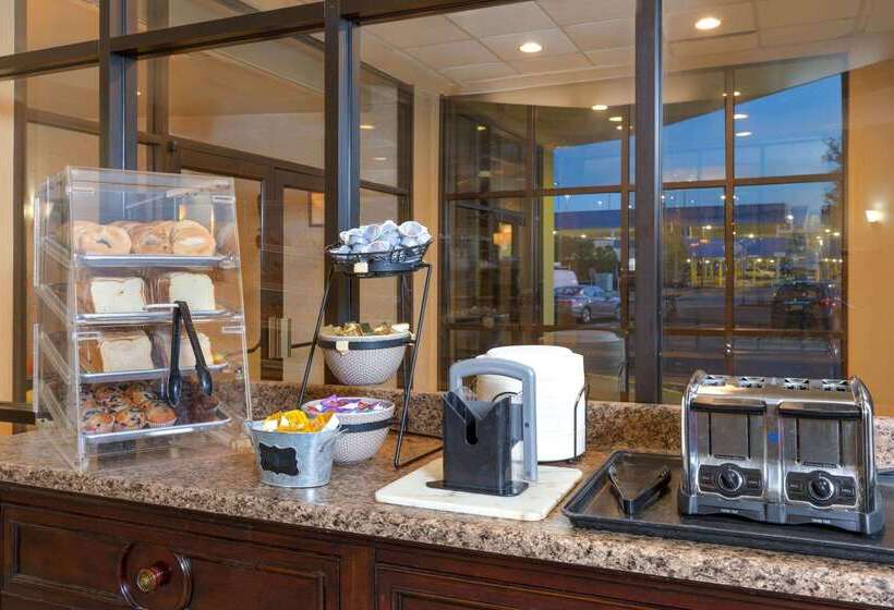 ホテル La Quinta By Wyndham Secaucus Meadowlands