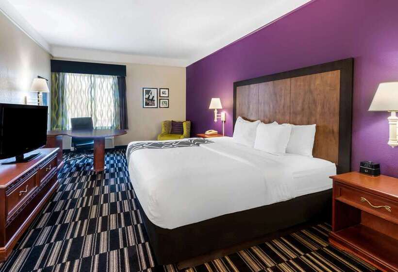 Отель La Quinta By Wyndham Roswell