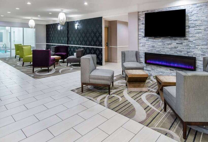 Отель La Quinta By Wyndham Roswell