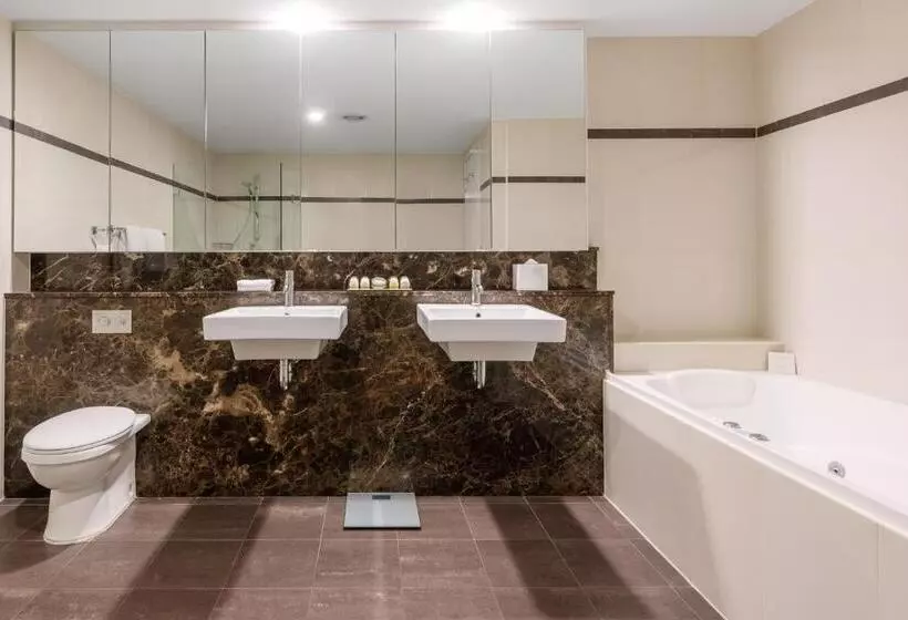 فندق Meriton Suites World Tower, Sydney