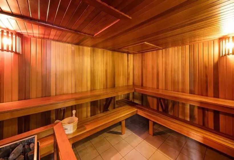 فندق Meriton Suites World Tower, Sydney