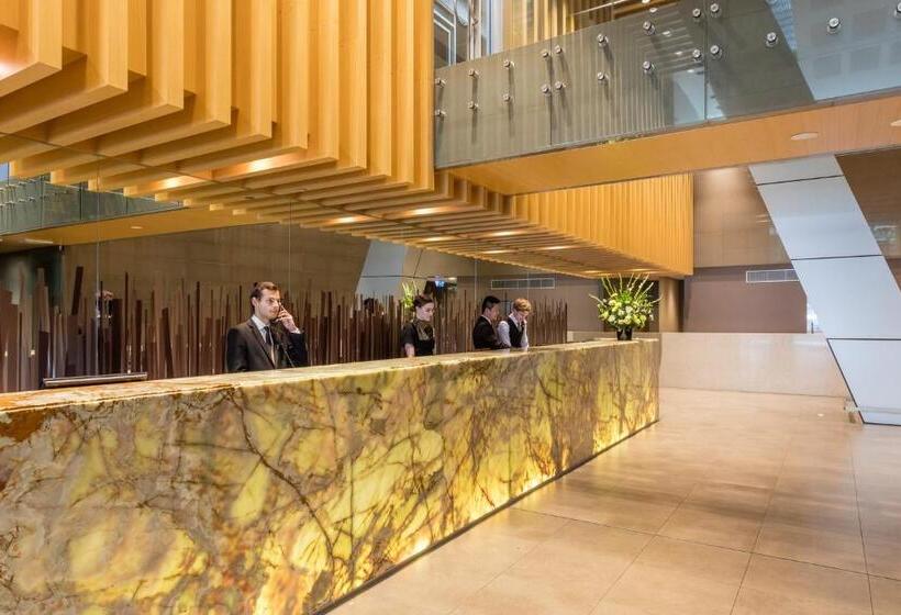 فندق Meriton Suites World Tower, Sydney