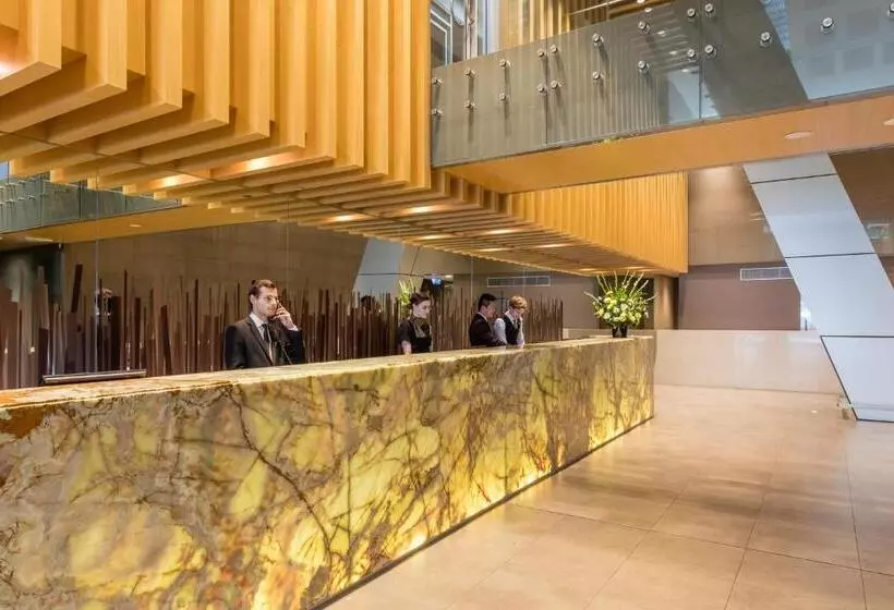 فندق Meriton Suites World Tower, Sydney