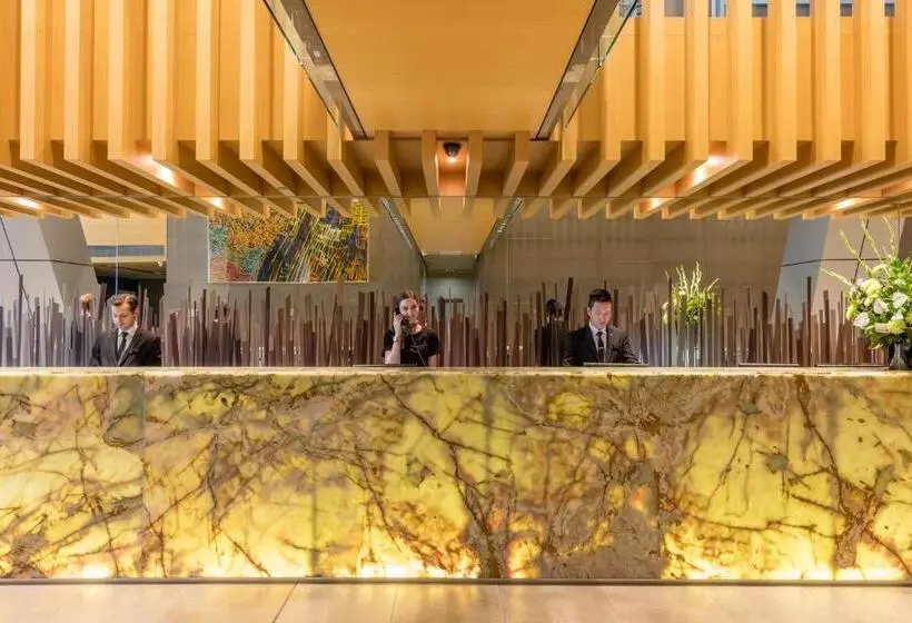 فندق Meriton Suites World Tower, Sydney