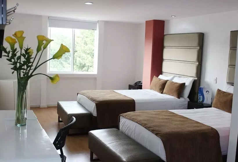 Отель Metropolis Plaza