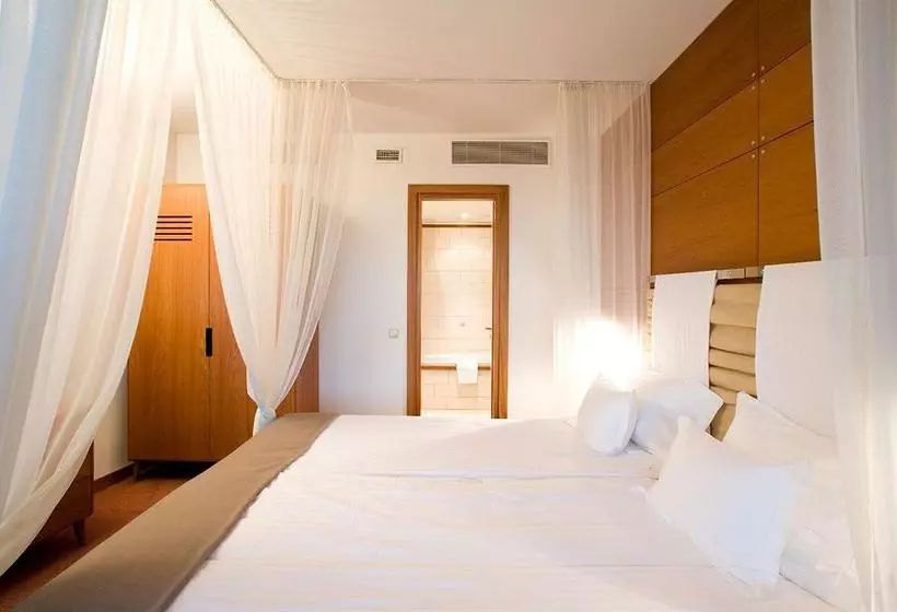 هتل Palanga Spa Luxury