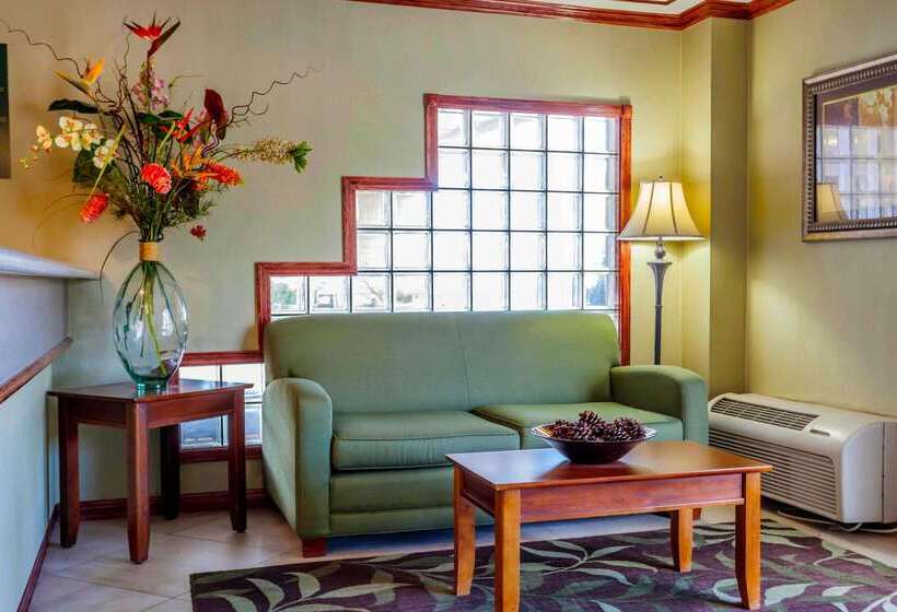 فندق Quality Inn Near Seattle Premium Outlets