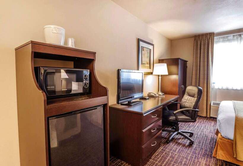 فندق Quality Inn Near Seattle Premium Outlets