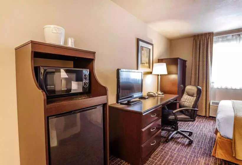 Отель Quality Inn Near Seattle Premium Outlets
