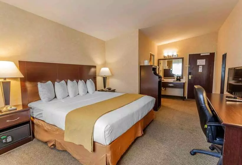 Отель Quality Inn Near Seattle Premium Outlets