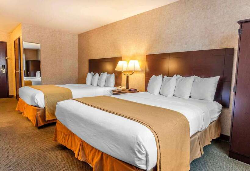 فندق Quality Inn Near Seattle Premium Outlets