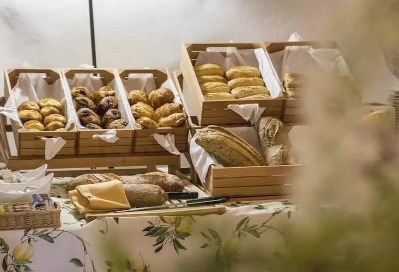 فندق ريفى Finca Son Roig by Valentin