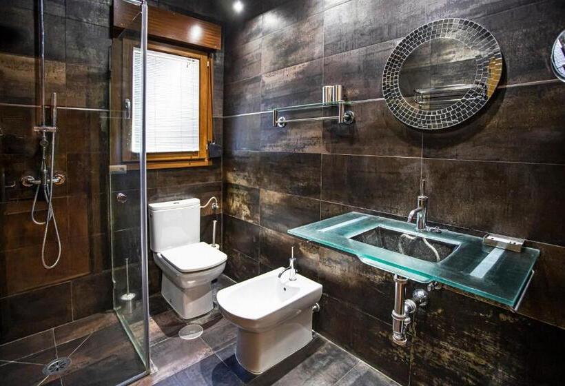 Сельский отель La Casona Encanto Rural   Apartahotel Spa Llanes