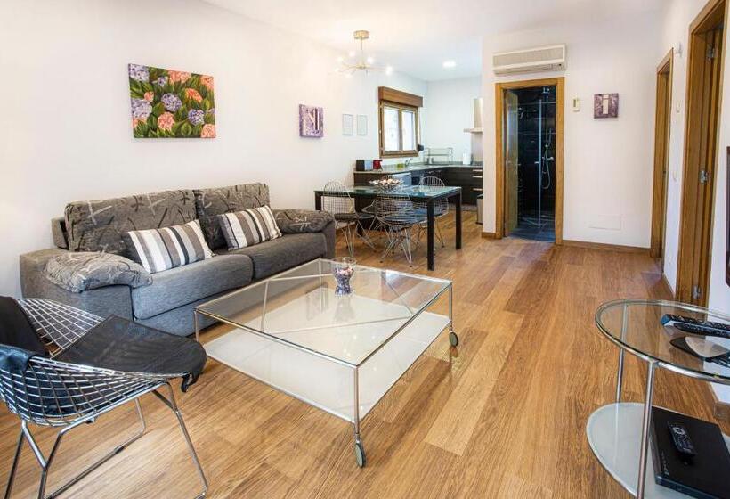 Сельский отель La Casona Encanto Rural   Apartahotel Spa Llanes