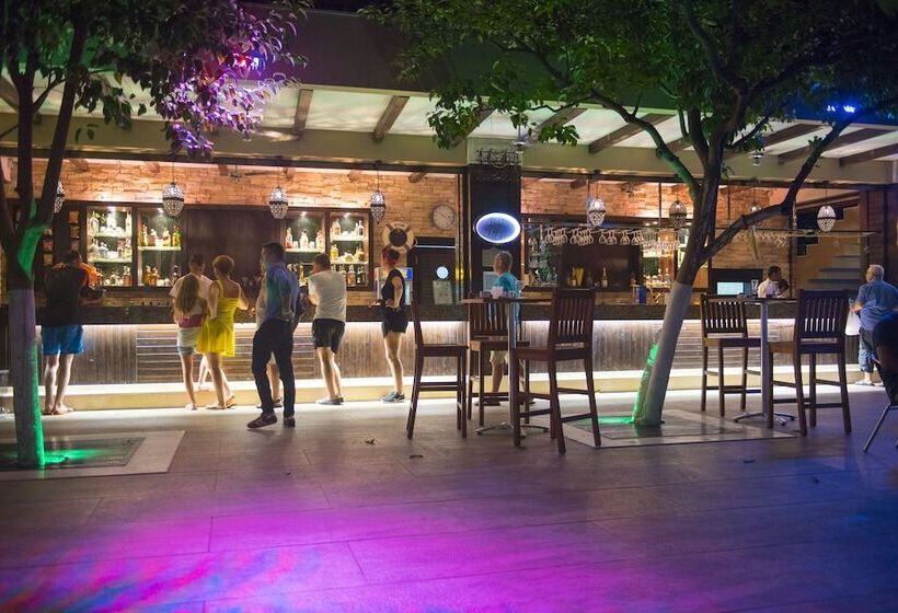 בית מלון כפרי Selcukhan